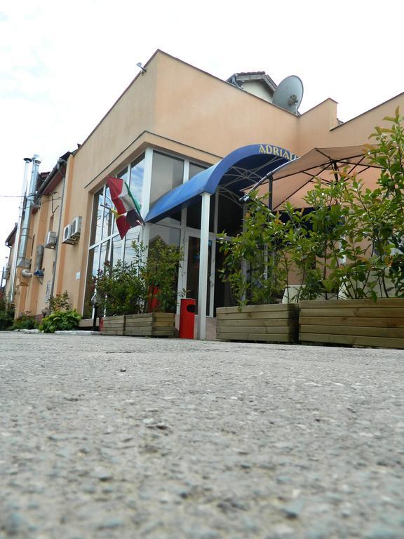 Hotel Adriatico Timişoara Eksteriør bilde